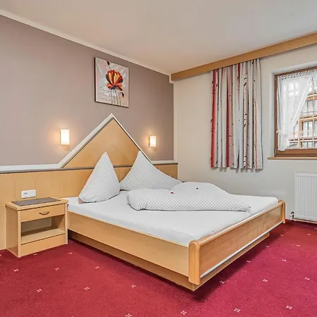 Vendégház Garni Vierjahreszeiten Sölden