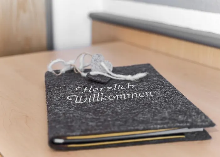 Гостьовий будинок Garni Vierjahreszeiten 3*