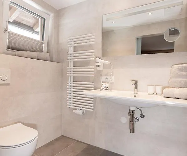 Garni Vierjahreszeiten Maison d'hôtes 3*