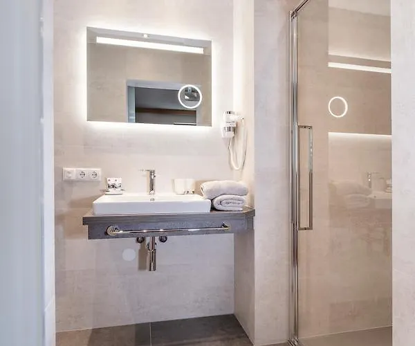 Garni Vierjahreszeiten Зельден