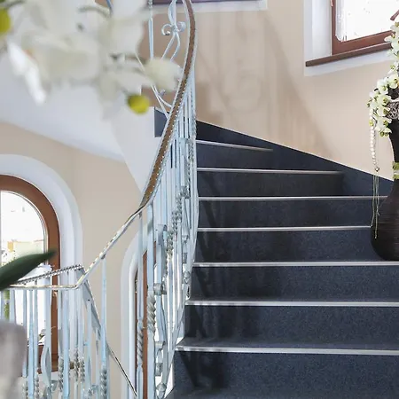 Garni Vierjahreszeiten Зёльден