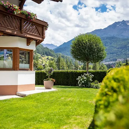 Garni Vierjahreszeiten 3*