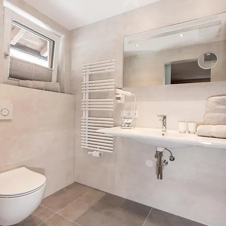 Garni Vierjahreszeiten Гостевой дом 3*