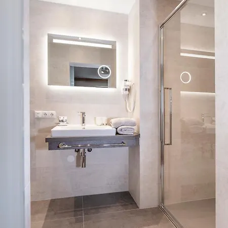 Garni Vierjahreszeiten Зёльден