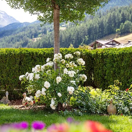 Garni Vierjahreszeiten Зёльден