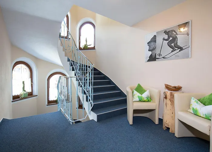 Garni Vierjahreszeiten Solden